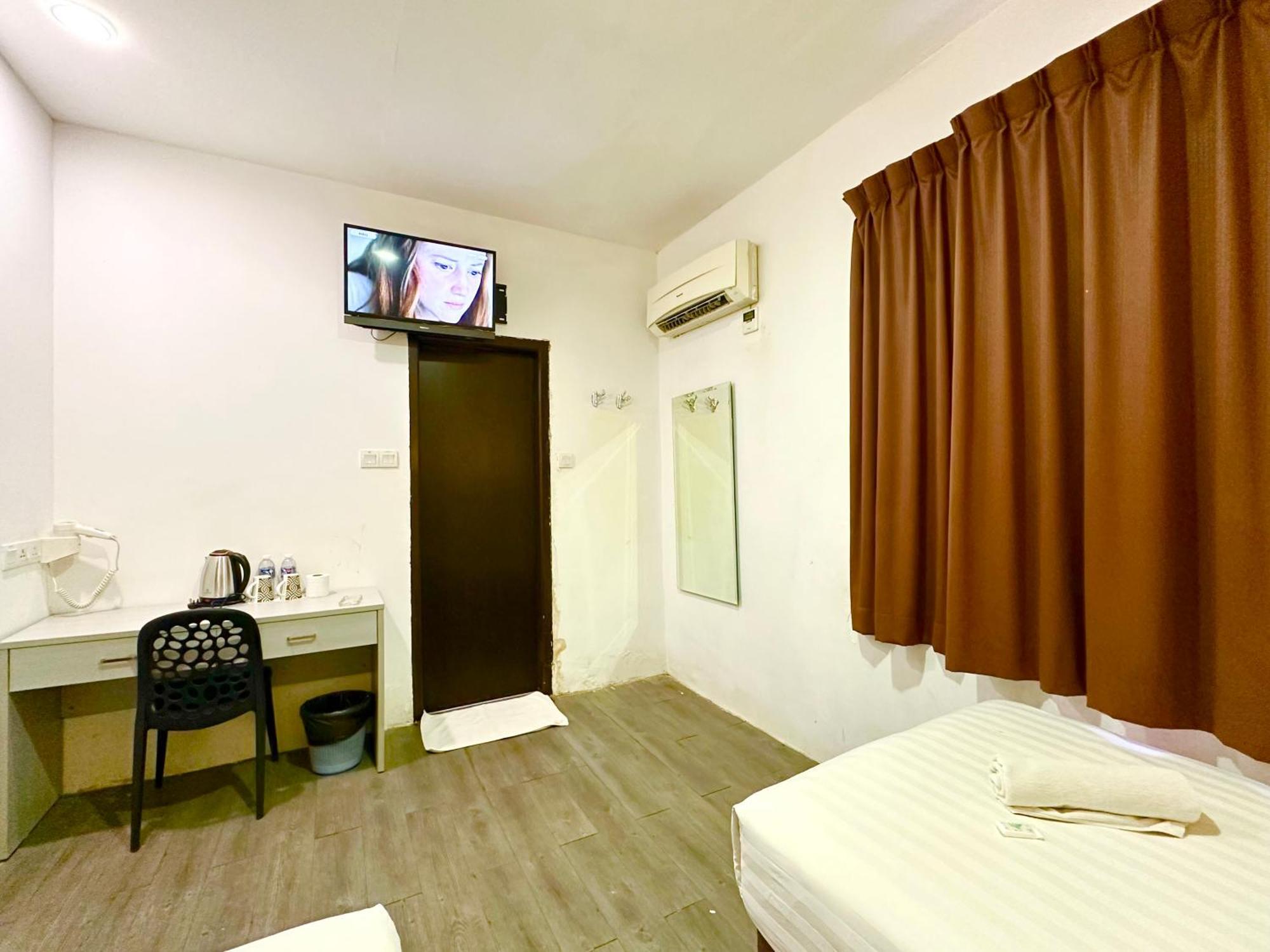 Park Hotel Kota Kinabalu Exteriör bild