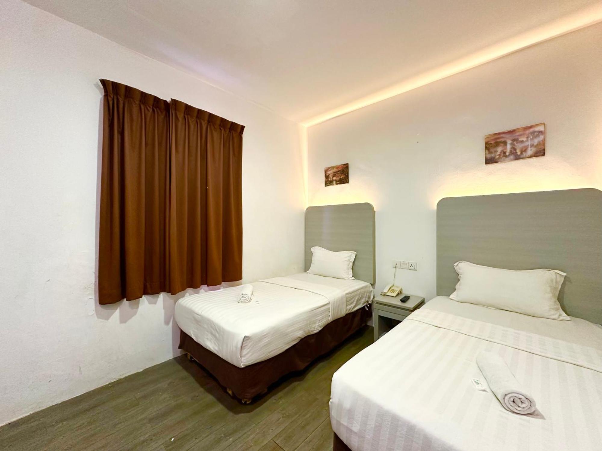 Park Hotel Kota Kinabalu Exteriör bild